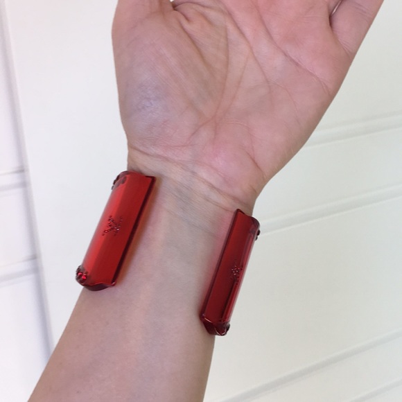 Louis Vuitton Heart shape rhinestone cuff bracelet - Picture 4 of 12